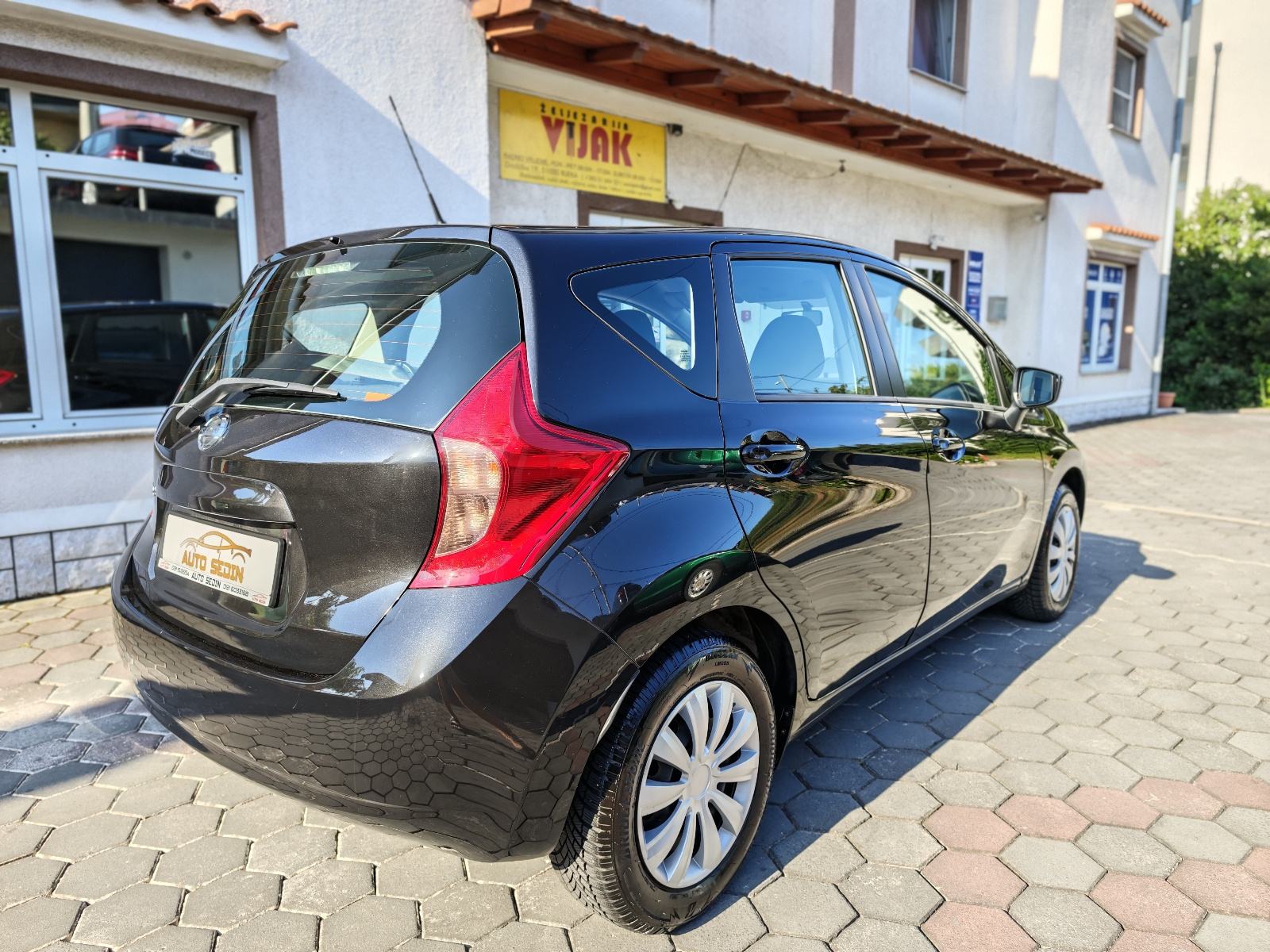 Nissan Note 1,2 KLIMA-PUT.RAČUNALO-GARANCIJA-SAMO 86.000KM, fotografija 5