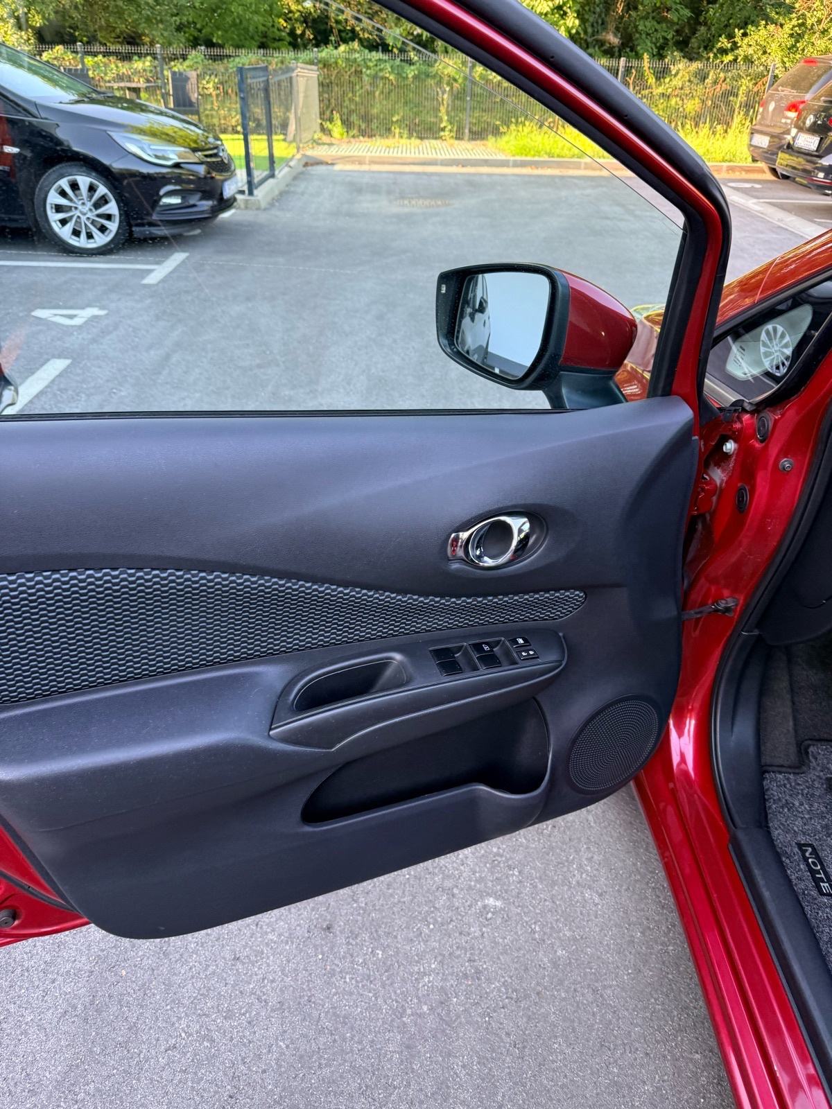 Nissan Note 1,2, fotografija 13