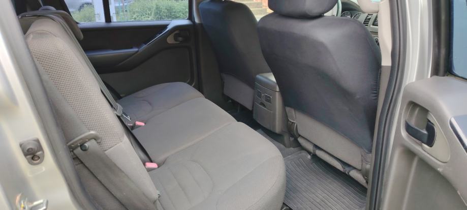 Nissan Pathfinder 2,5 dCi XE, fotografija 9