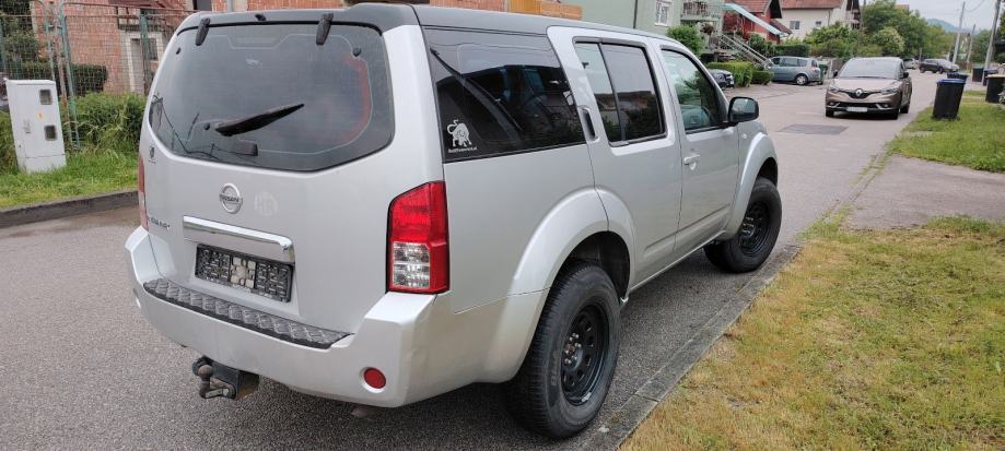 Nissan Pathfinder 2,5 dCi XE, fotografija 6