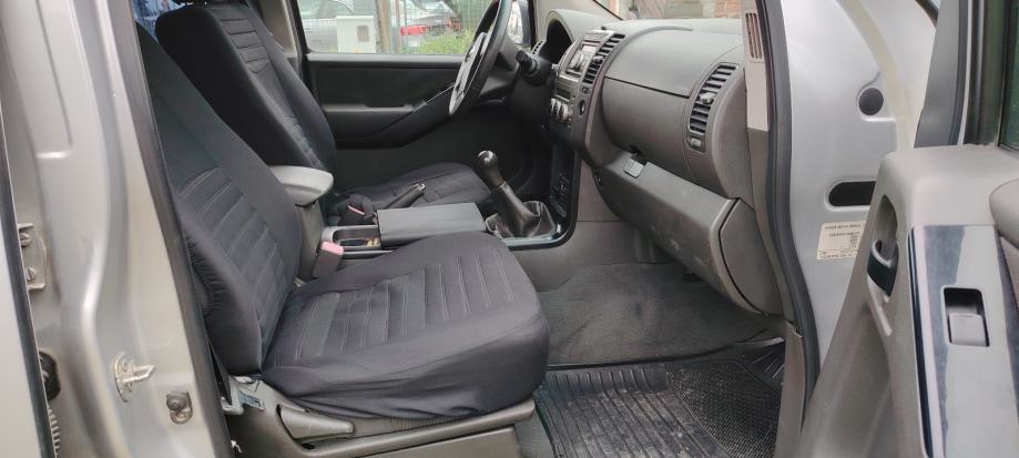 Nissan Pathfinder 2,5 dCi XE, fotografija 10