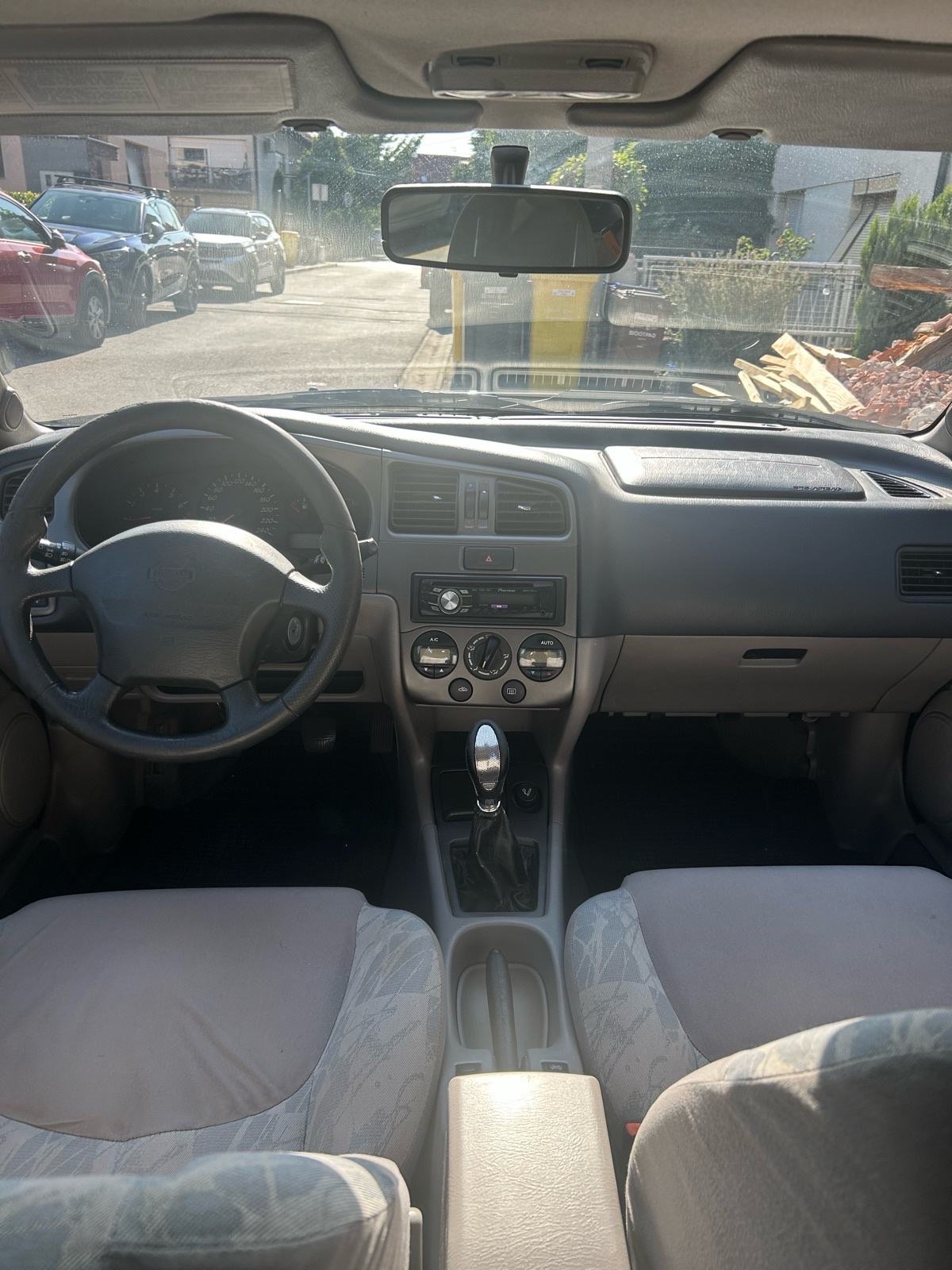 Nissan Primera 1,8, fotografija 4