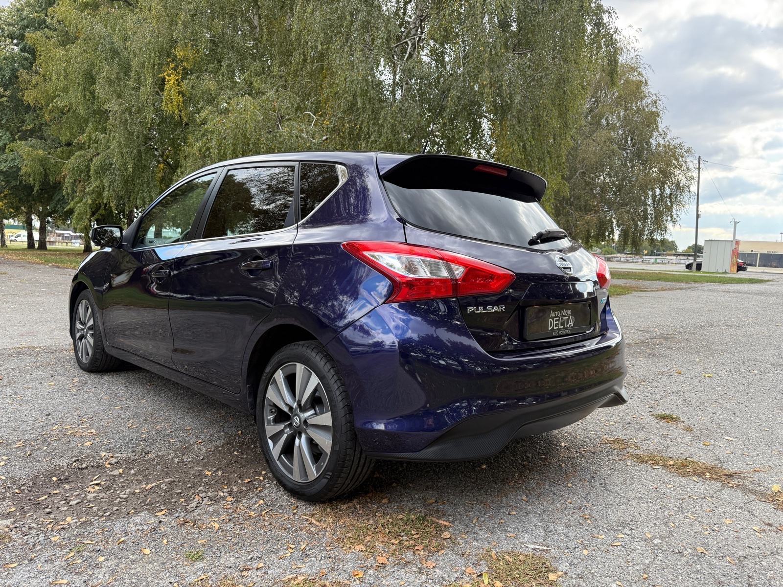 Nissan Pulsar 1,5 dCi-PRVI VLASNIK-360 KAMERE-XENON-VELIKI SERVIS, fotografija 3