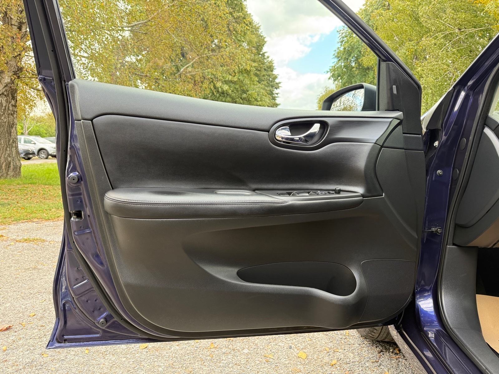 Nissan Pulsar 1,5 dCi-PRVI VLASNIK-360 KAMERE-XENON-VELIKI SERVIS, fotografija 9