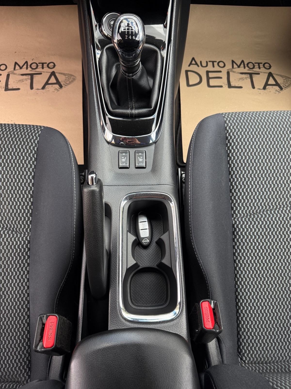 Nissan Pulsar 1,5 dCi-PRVI VLASNIK-360 KAMERE-XENON-VELIKI SERVIS, fotografija 15