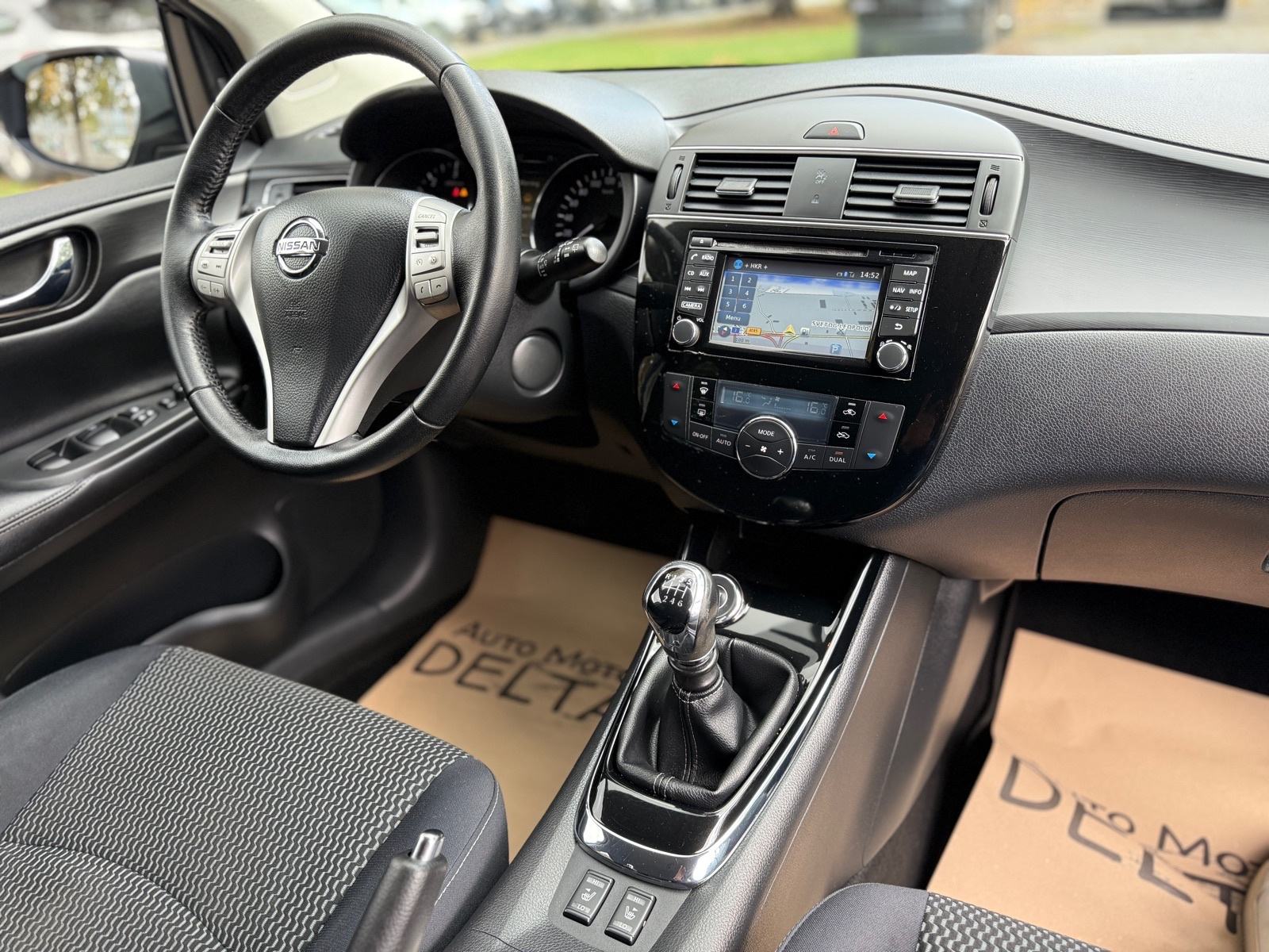 Nissan Pulsar 1,5 dCi-PRVI VLASNIK-360 KAMERE-XENON-VELIKI SERVIS, fotografija 17