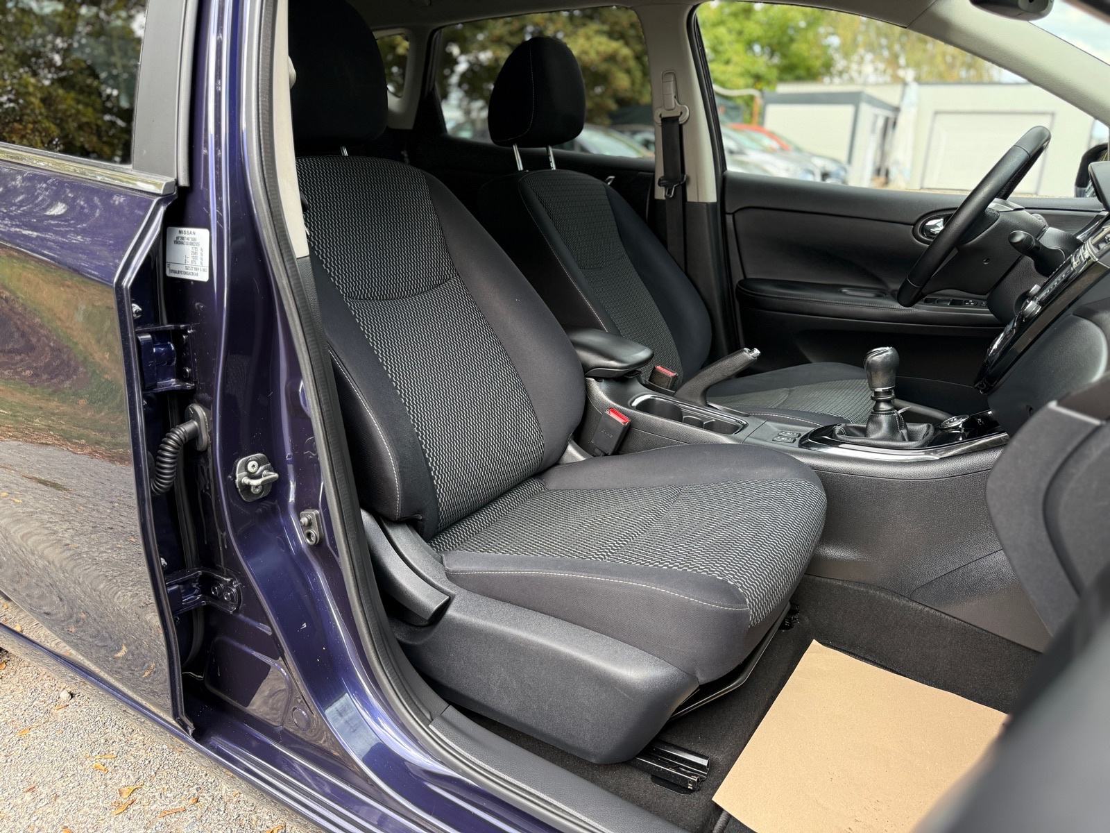Nissan Pulsar 1,5 dCi-PRVI VLASNIK-360 KAMERE-XENON-VELIKI SERVIS, fotografija 19