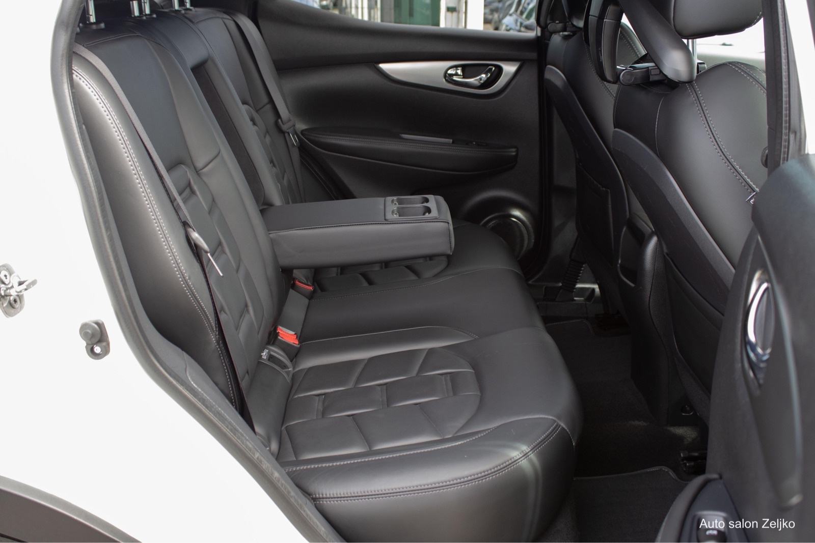 Nissan Qashqai 1,2••AUTOMATIK•PANORAMA••FULL LED••MEMORIJA•••TEKNA+•, fotografija 12