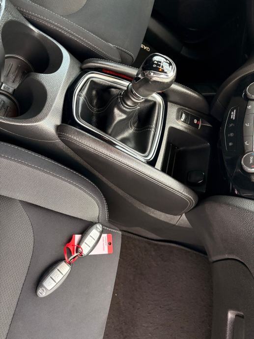 Nissan Qashqai 1,2 DIG-T● 2018. ● ALU FELGE ● AUTOMAT.KLIMA, fotografija 17