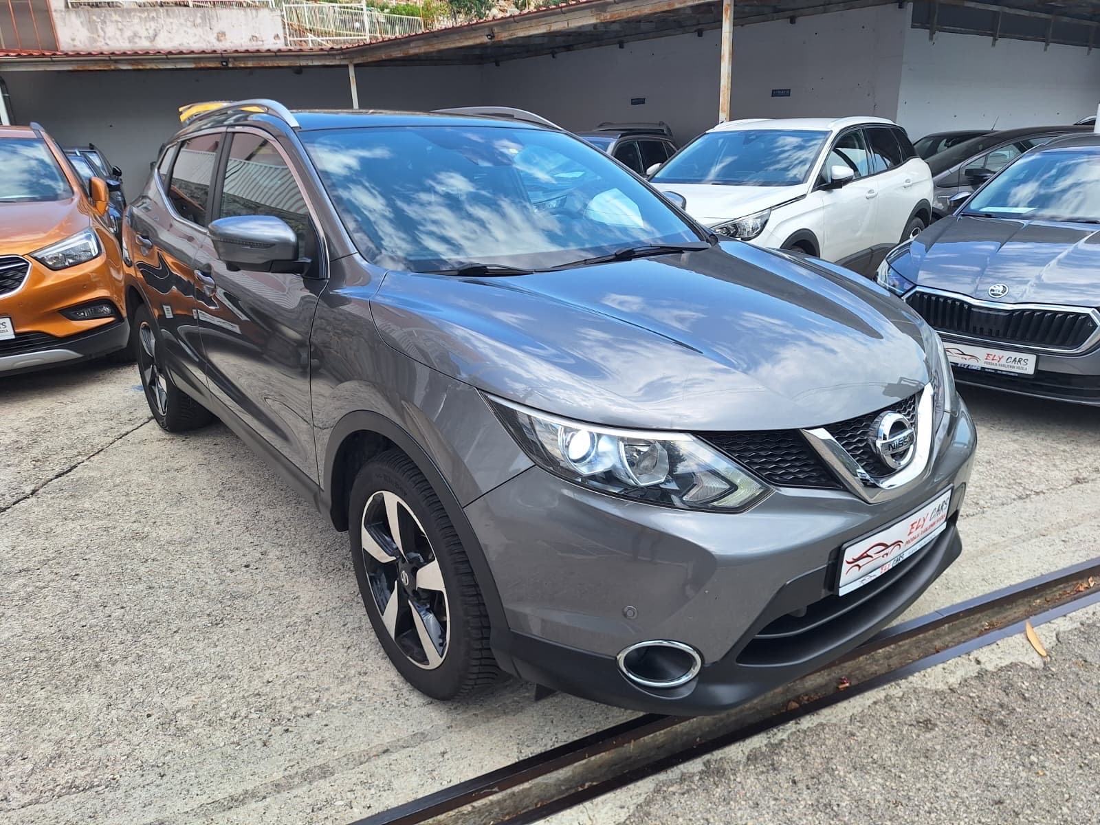 Nissan Qashqai 1,2 DIG-T automatik(PANORAMA/ALKANTARA/PARKING KAMERA, fotografija 3