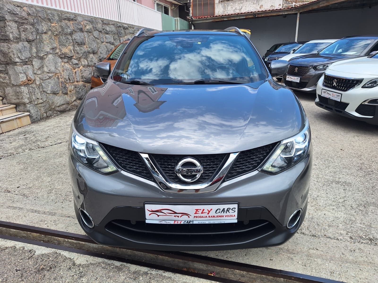Nissan Qashqai 1,2 DIG-T automatik(PANORAMA/ALKANTARA/PARKING KAMERA, fotografija 8