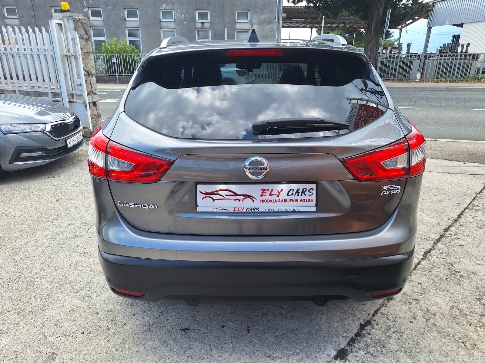 Nissan Qashqai 1,2 DIG-T automatik(PANORAMA/ALKANTARA/PARKING KAMERA, fotografija 9