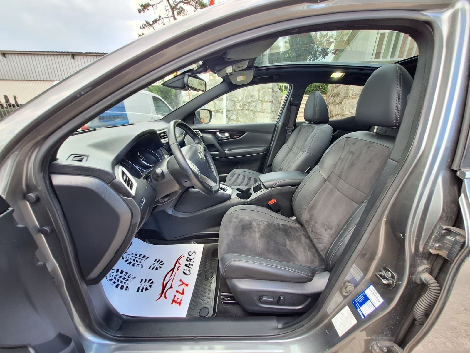 Nissan Qashqai 1,2 DIG-T automatik(PANORAMA/ALKANTARA/PARKING KAMERA, fotografija 11