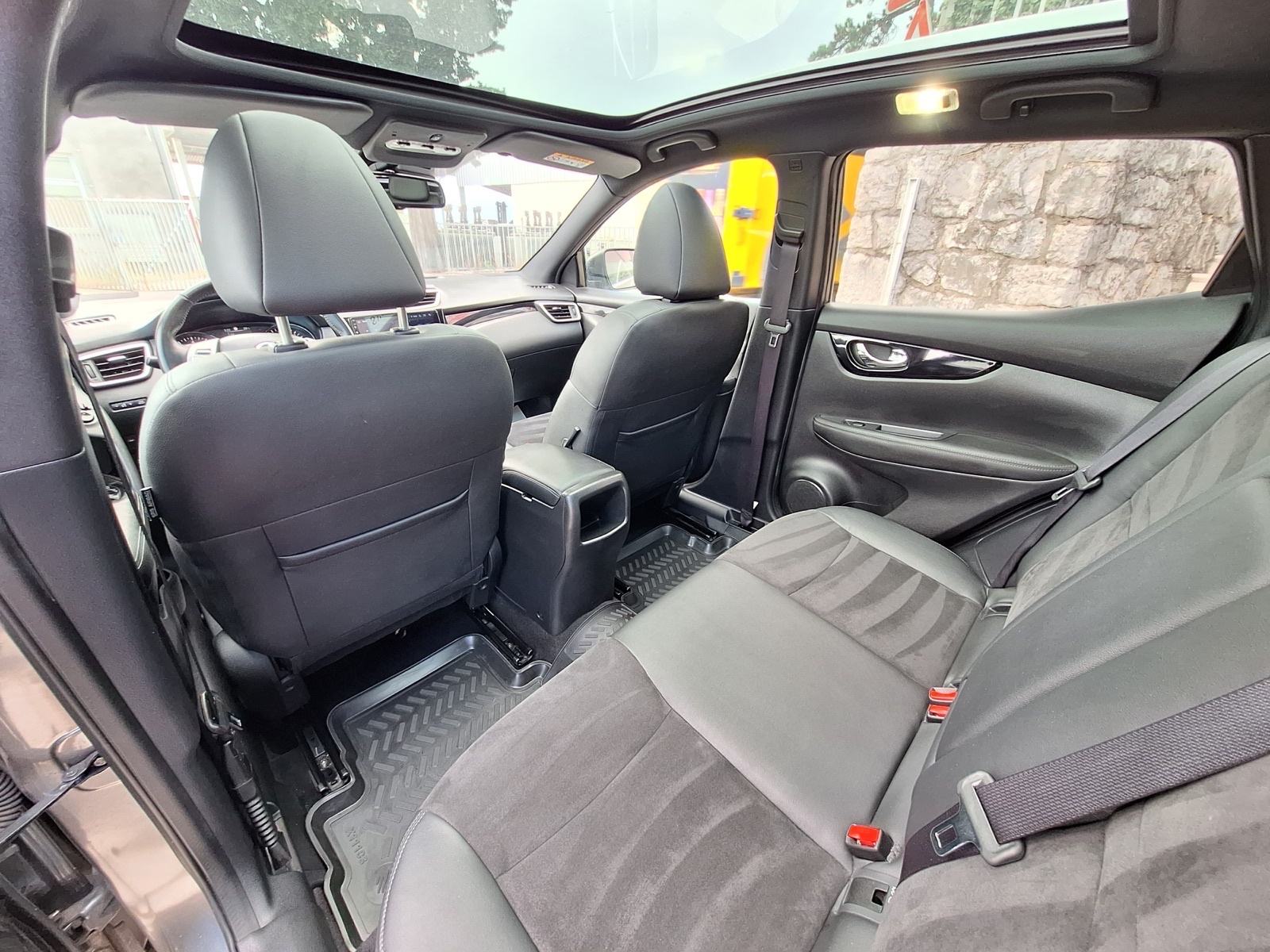 Nissan Qashqai 1,2 DIG-T automatik(PANORAMA/ALKANTARA/PARKING KAMERA, fotografija 20