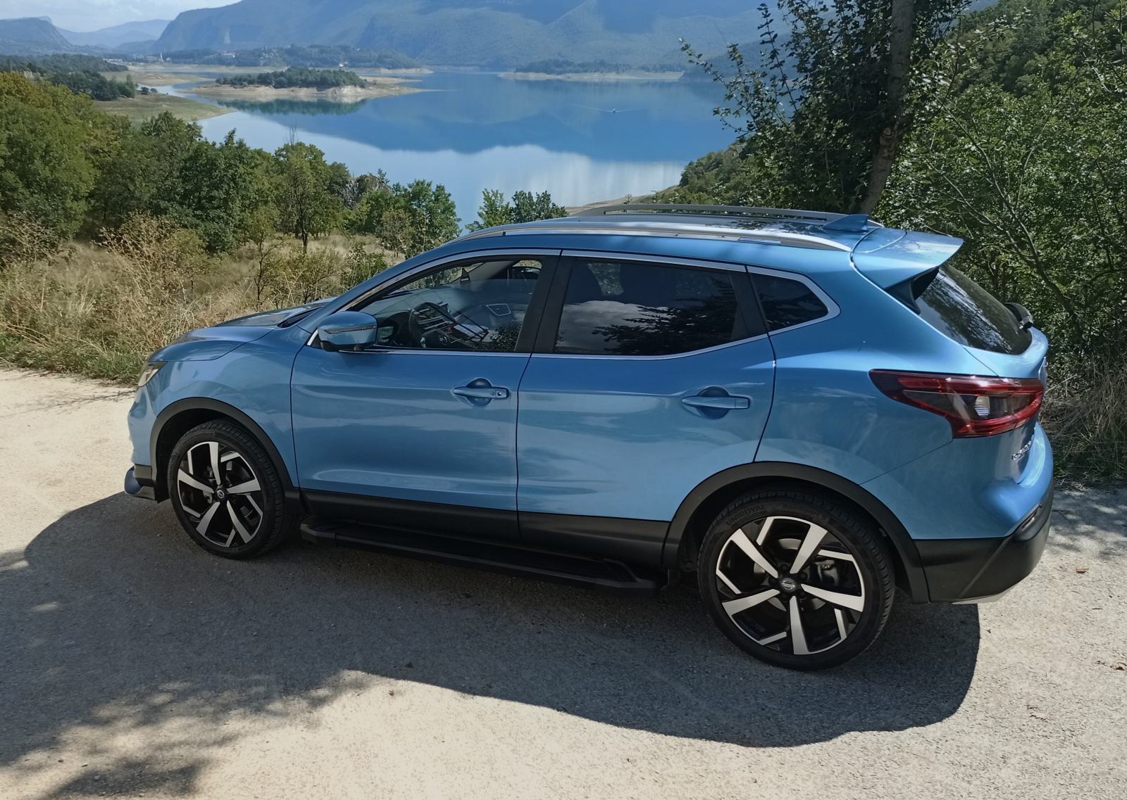Nissan Qashqai 1,2 DIG-T,Hr ,reg.4/2027,Set kvačila, novi akumulator, fotografija 7