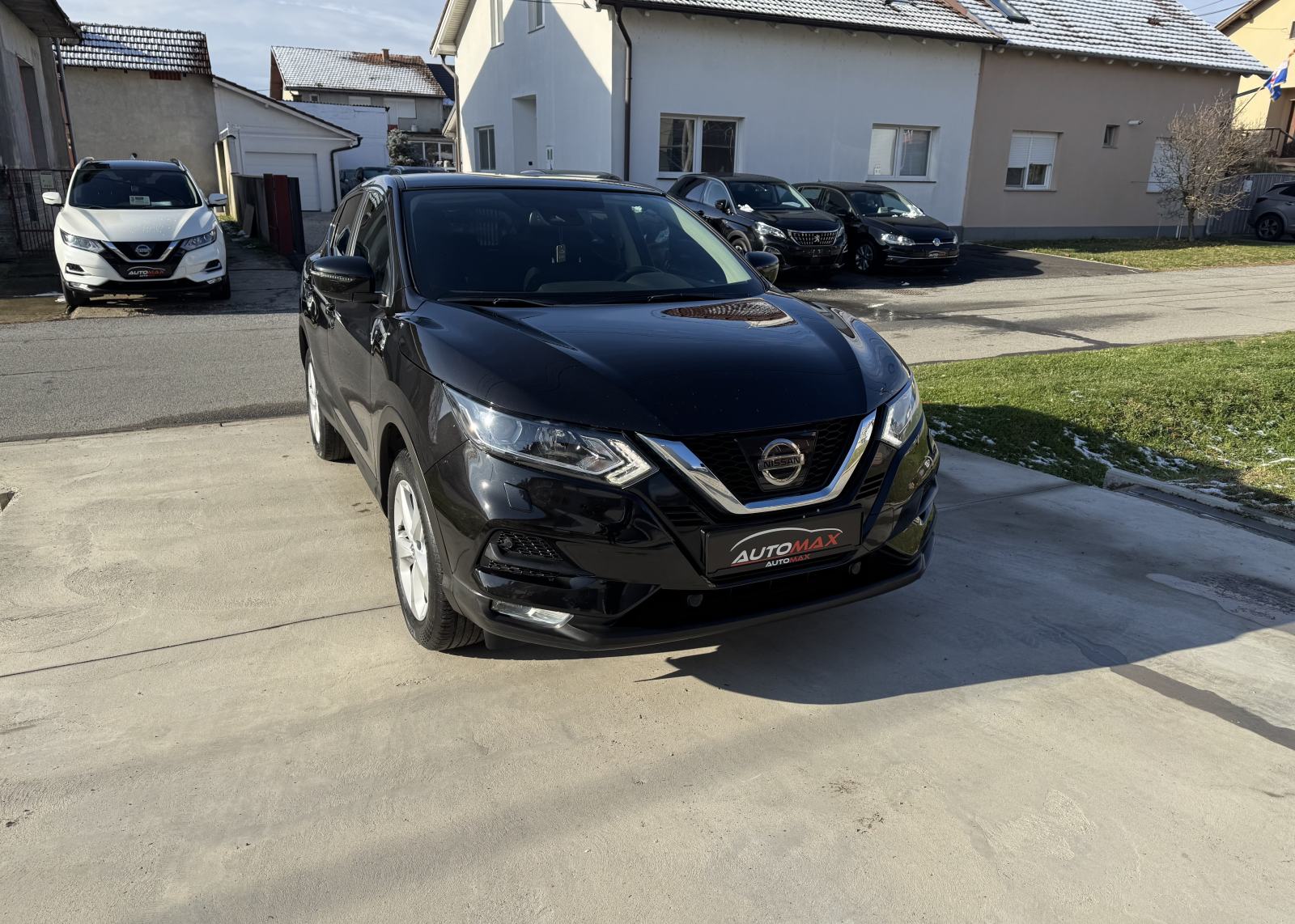 Nissan Qashqai 1,2 DIG-T...NAVIGACIJA...KAMERA...ALU..., fotografija 4