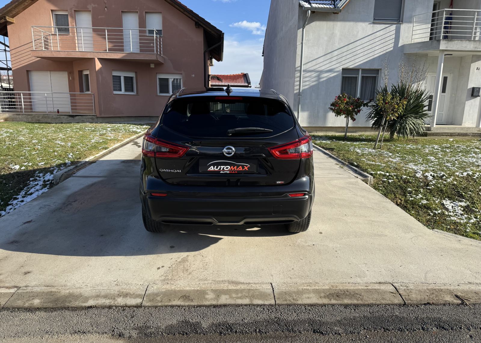 Nissan Qashqai 1,2 DIG-T...NAVIGACIJA...KAMERA...ALU..., fotografija 9