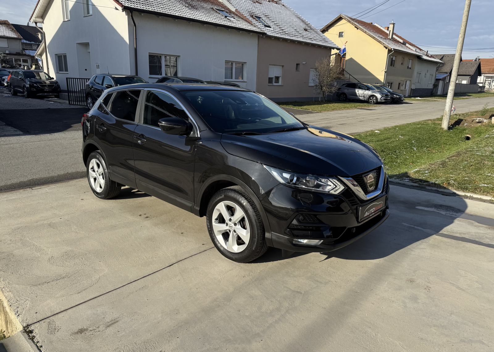 Nissan Qashqai 1,2 DIG-T...NAVIGACIJA...KAMERA...ALU..., fotografija 5