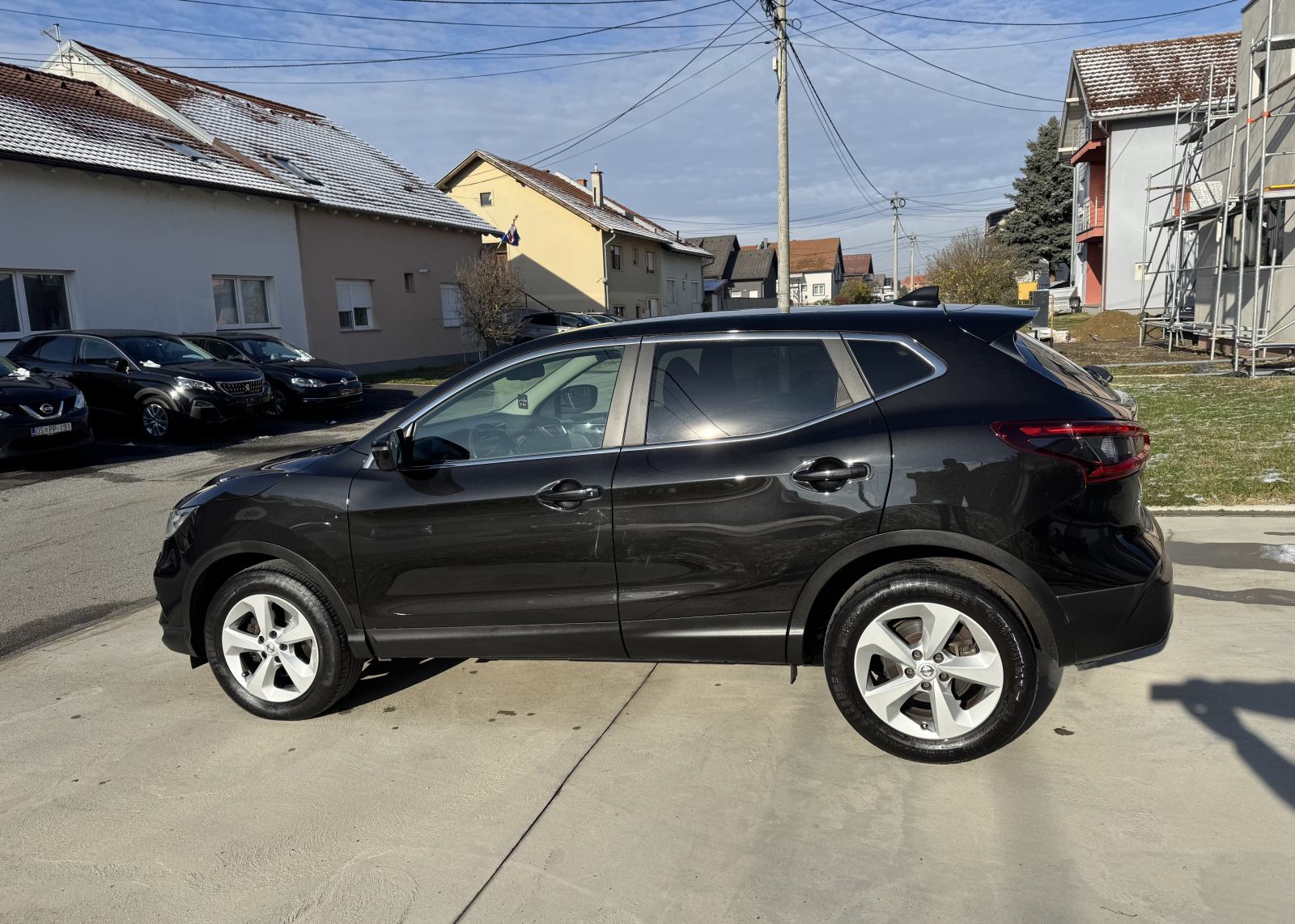 Nissan Qashqai 1,2 DIG-T...NAVIGACIJA...KAMERA...ALU..., fotografija 12