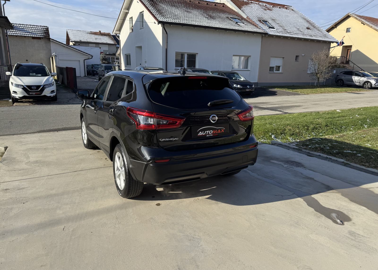 Nissan Qashqai 1,2 DIG-T...NAVIGACIJA...KAMERA...ALU..., fotografija 10