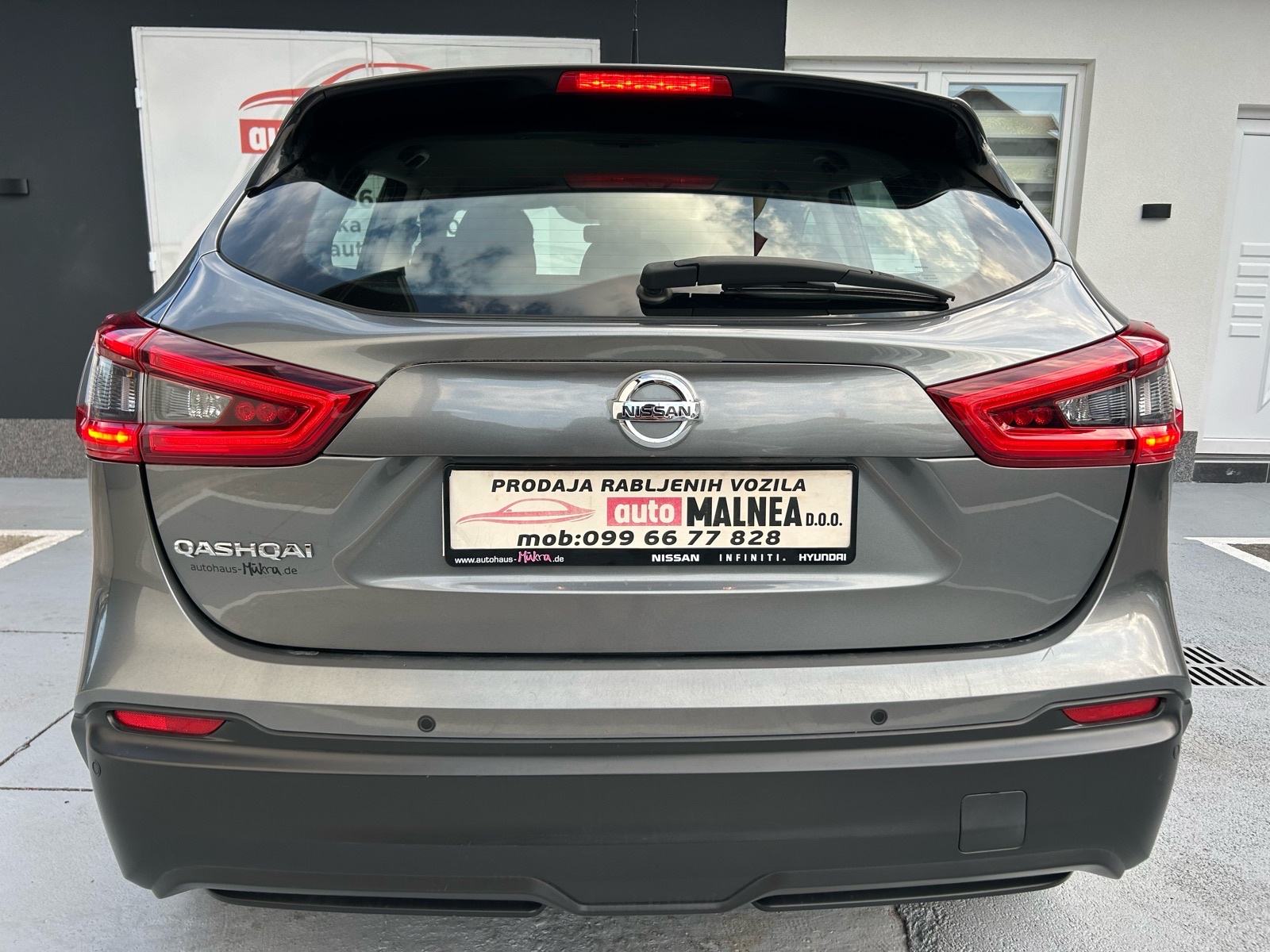 Nissan Qashqai 1,2 DIG-T 2017G. NOVI MODEL 122tkm TOP STANJE, fotografija 5