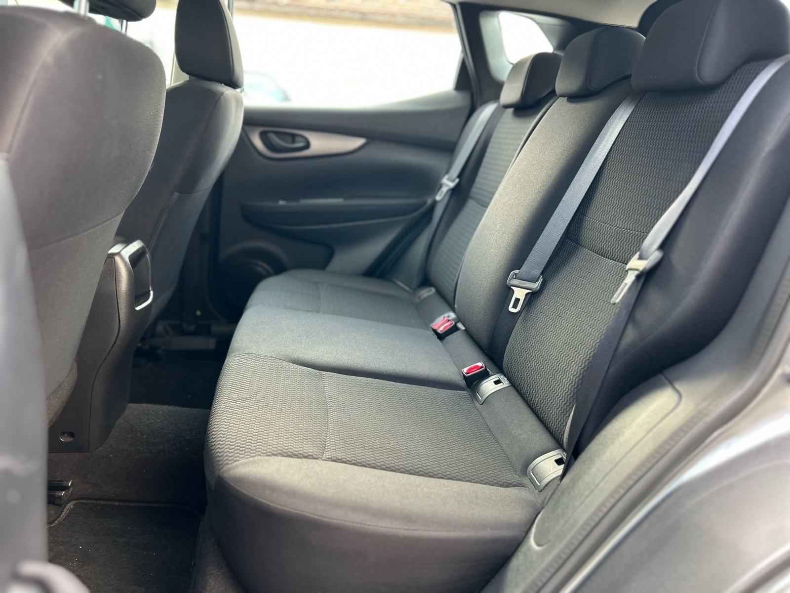 Nissan Qashqai 1,2 DIG-T 2017G. NOVI MODEL 122tkm TOP STANJE, fotografija 19