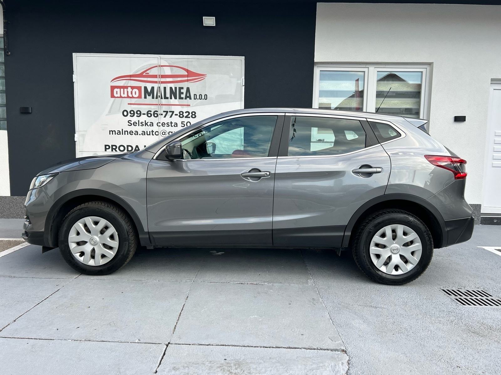 Nissan Qashqai 1,2 DIG-T 2017G. NOVI MODEL 122tkm TOP STANJE, fotografija 7