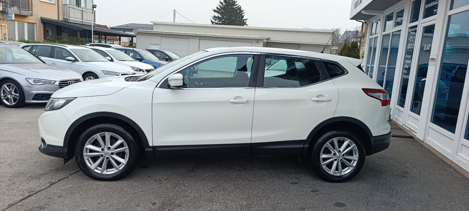 Nissan Qashqai 1.2 115KS BENZ✅UREDAN✅JAMSTVO12 mj✅, pogled izvana - slika 5