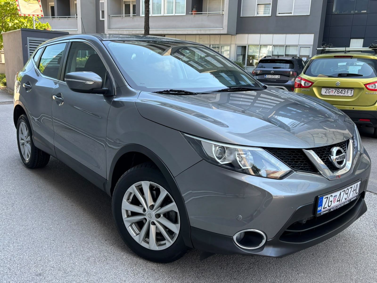 Nissan Qashqai 1,2 DIG-T X-Tronic automatik Samo 89 000km, fotografija 2