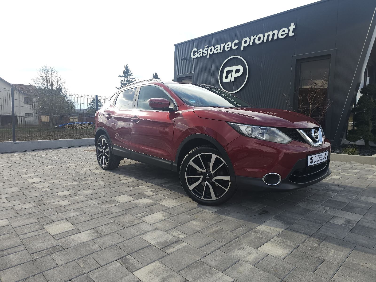 Nissan Qashqai 1,2 DIG-T X-Tronic, fotografija 2