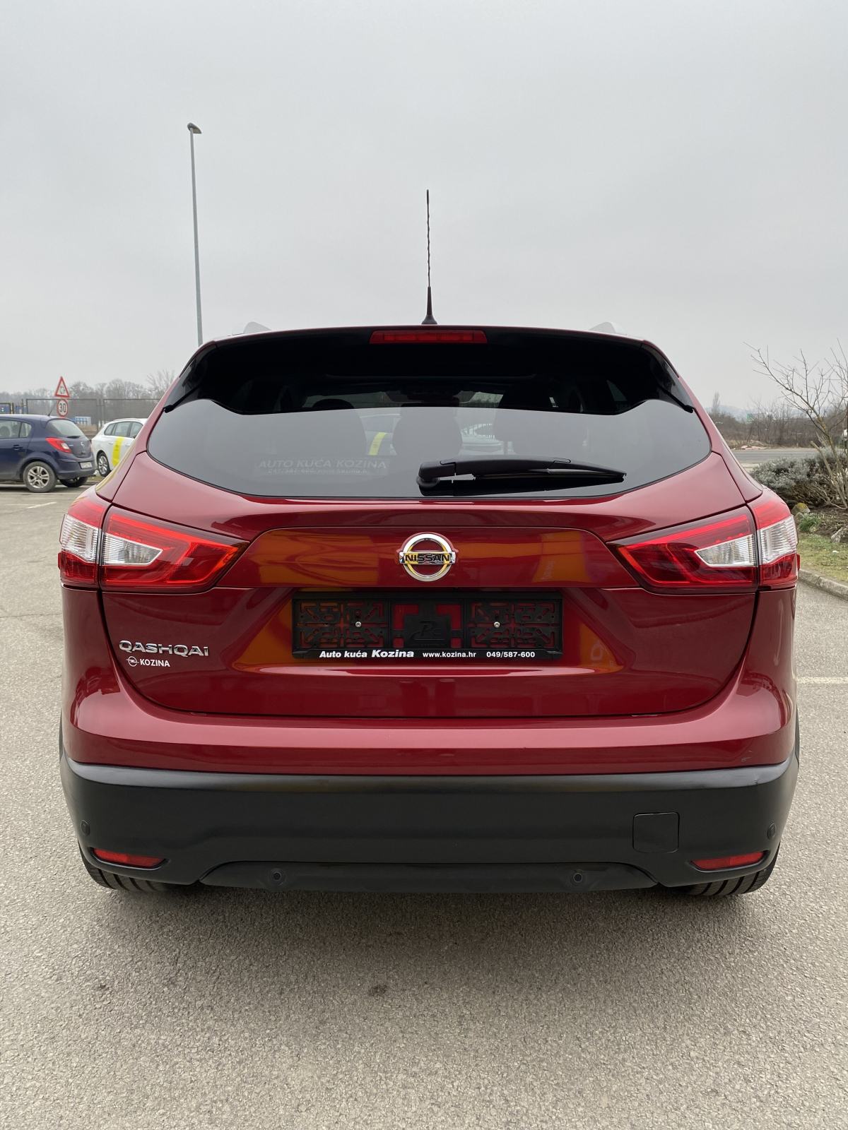 Nissan Qashqai 1,2 N-CONNECTA 2 GODINE JAMSTVA, fotografija 2