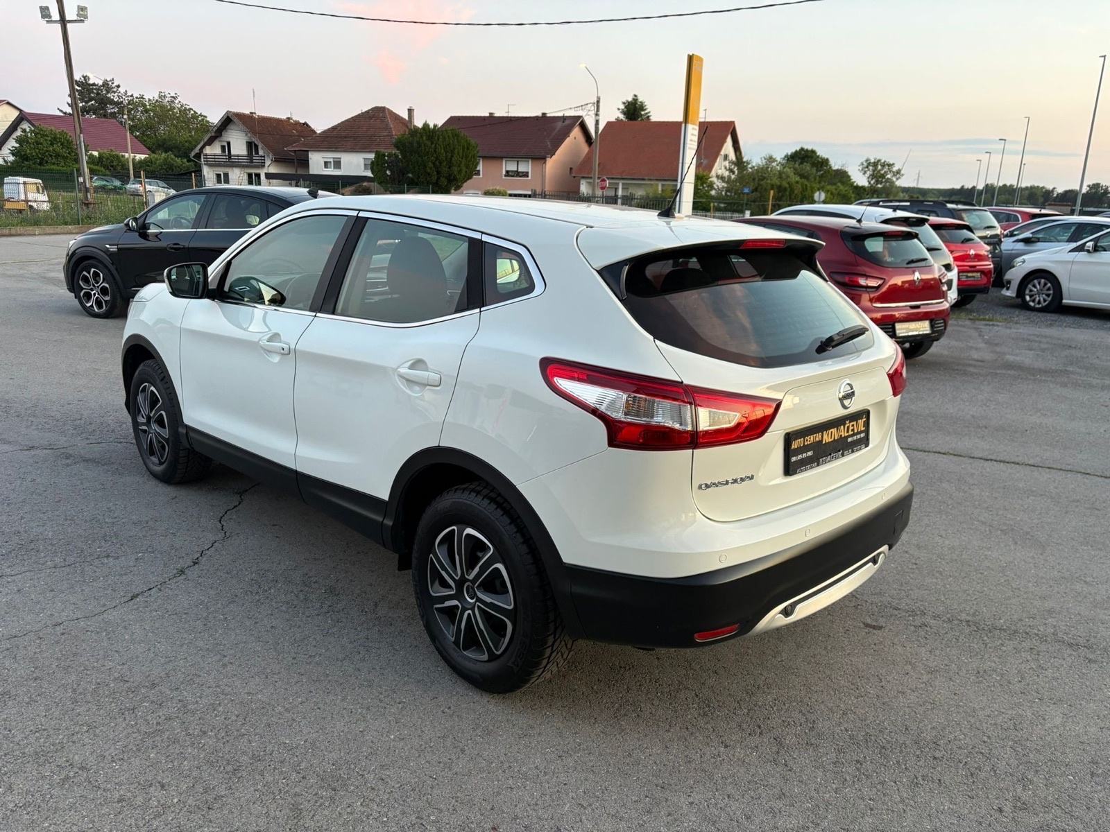 Nissan Qashqai ● 1,2 TCe ● 2017.god., fotografija 6