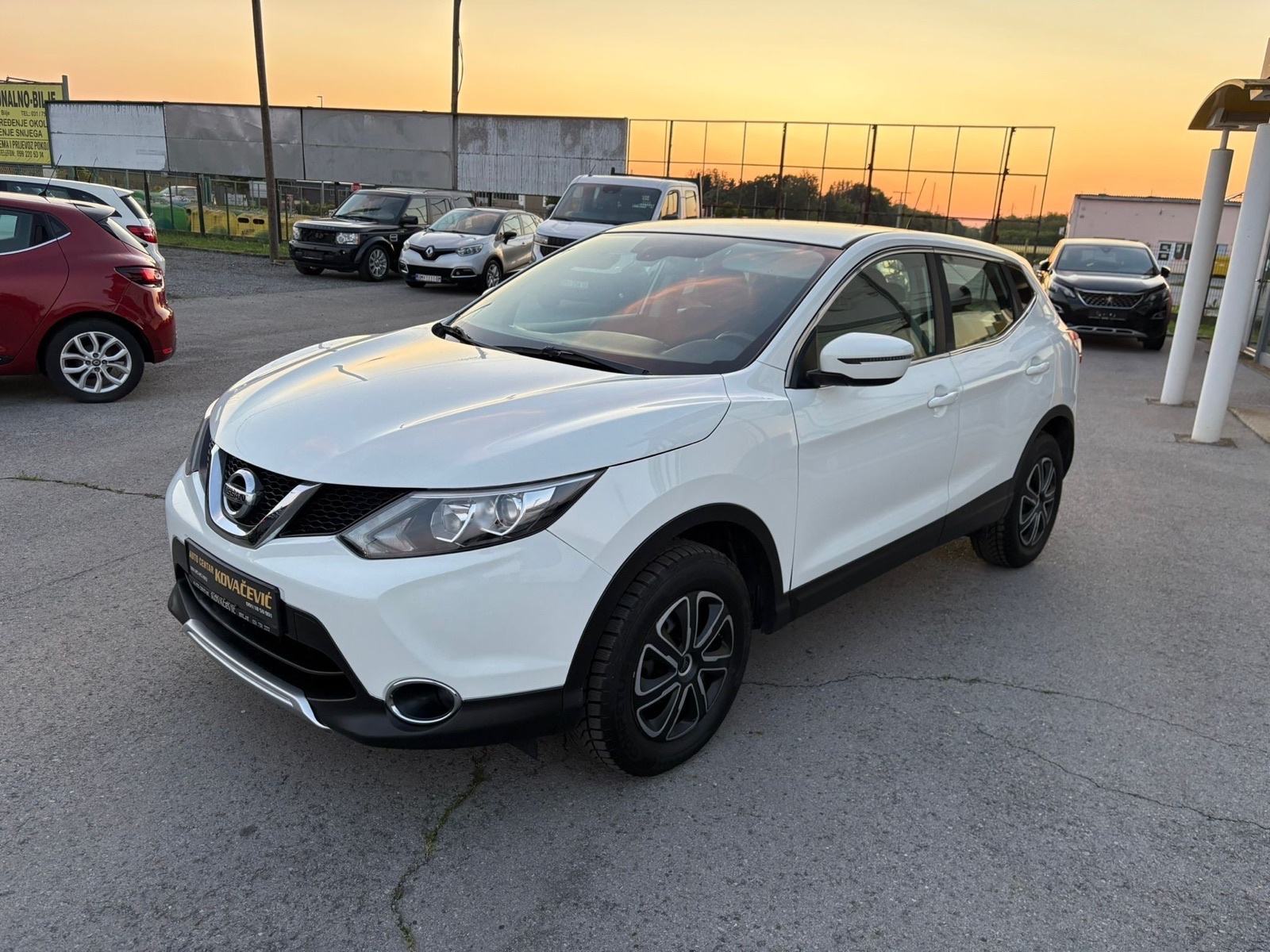 Nissan Qashqai ● 1,2 TCe ● 2017.god., fotografija 8