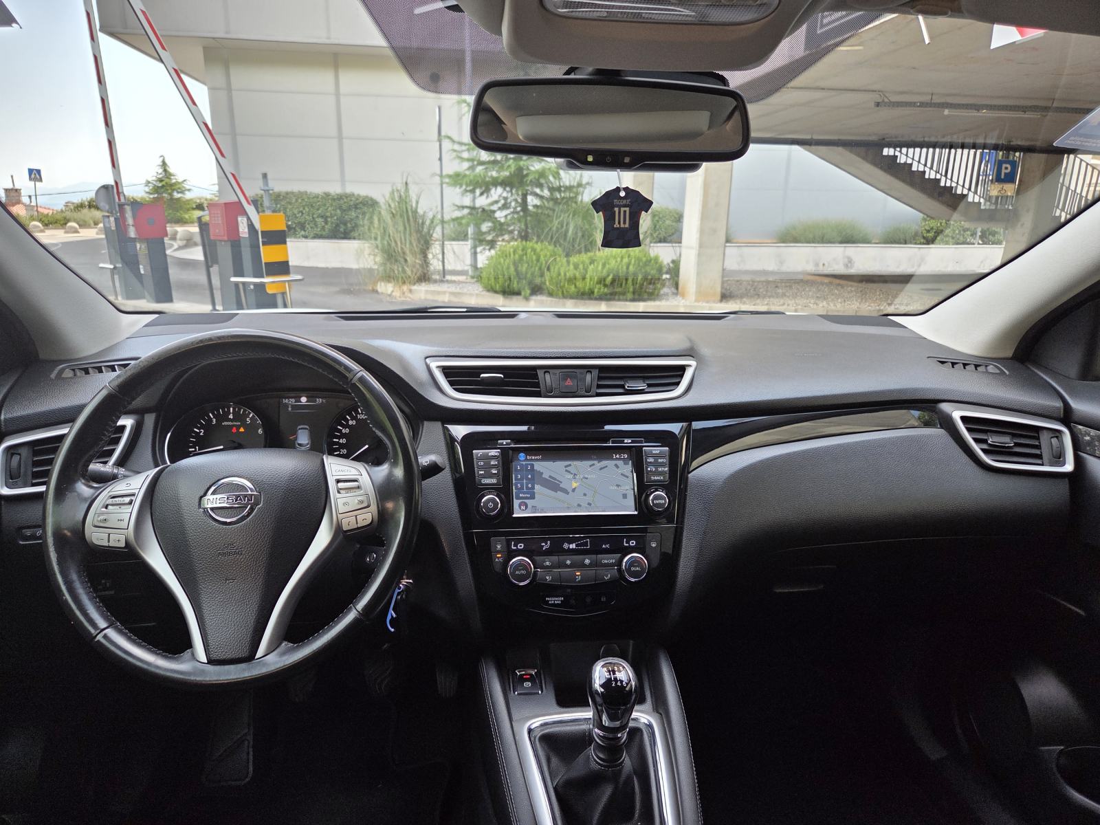 Nissan Qashqai 1,2 DIG-T * HR AUTO*REG.GOD.DANA", fotografija 4