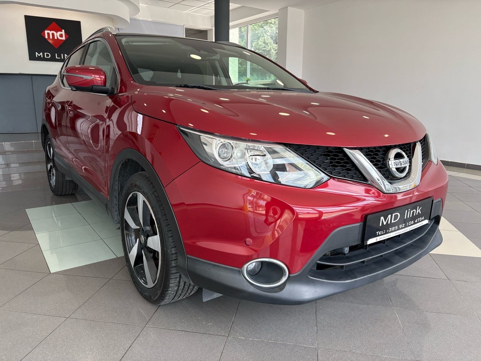Nissan Qashqai 1,2 Tekna 360°, fotografija 16