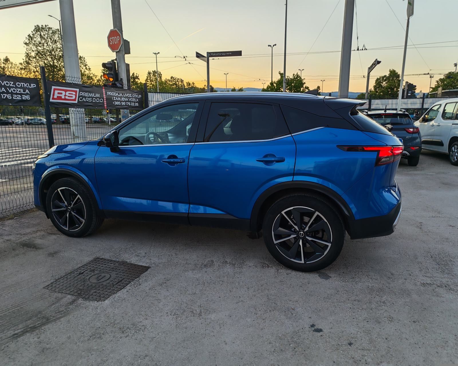 NISSAN QASHQAI 1.3 140KS, PANO, HEADUP, ALU19, 360°CAM, JAMSTVO 12/24M, fotografija 16