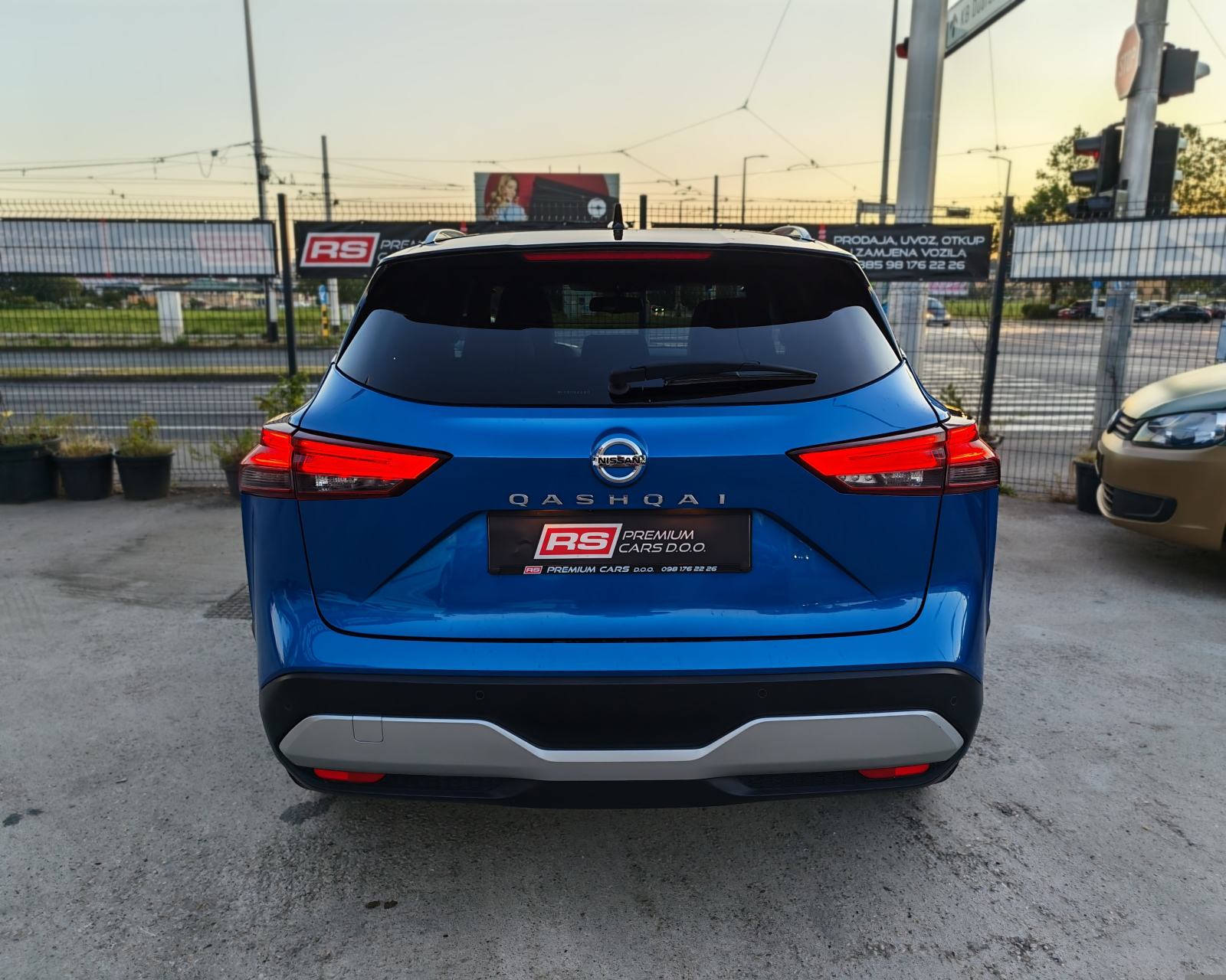 NISSAN QASHQAI 1.3 140KS, PANO, HEADUP, ALU19, 360°CAM, JAMSTVO 12/24M, fotografija 12