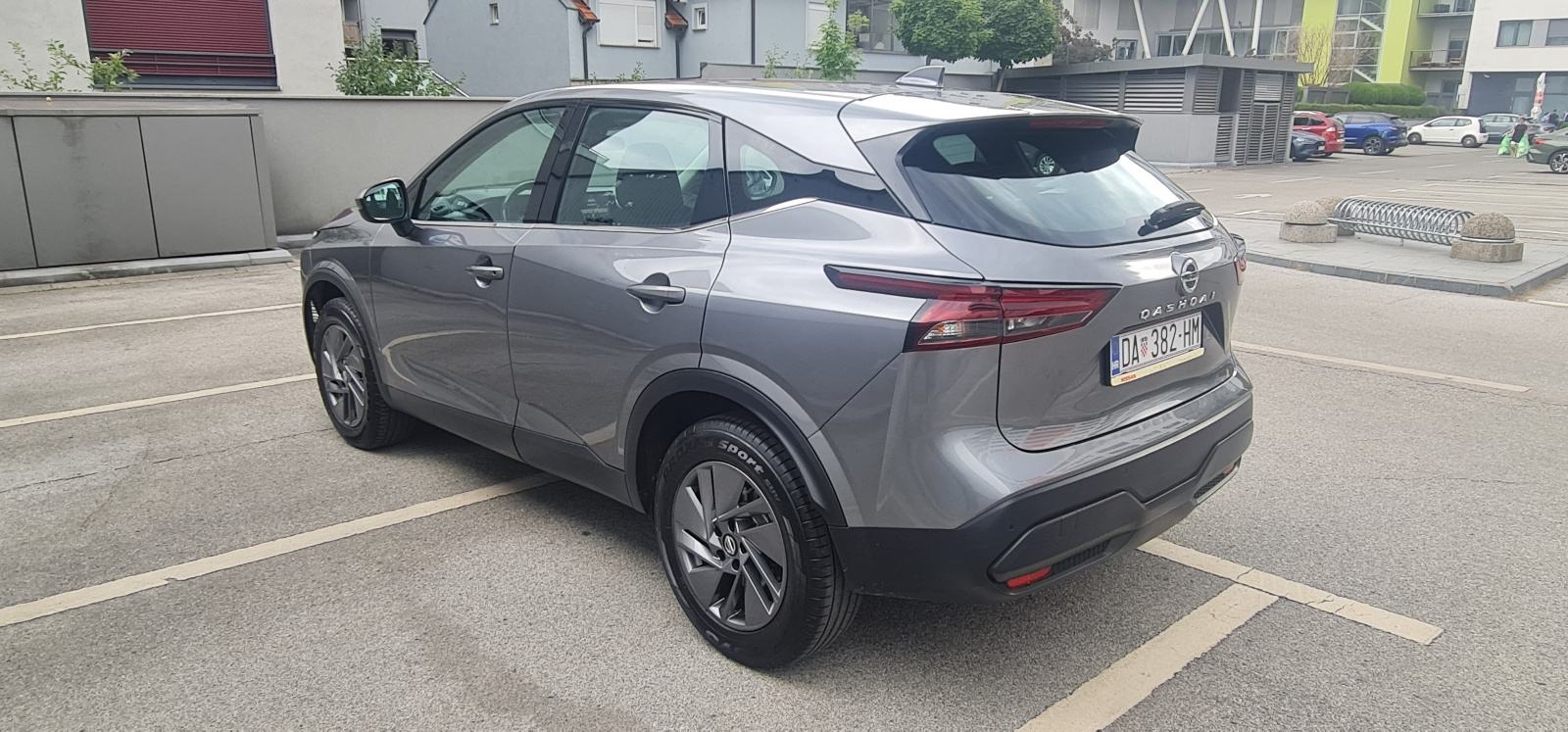 Nissan Qashqai 1.3, 2022., 121.800 km, HR auto, fotografija 6