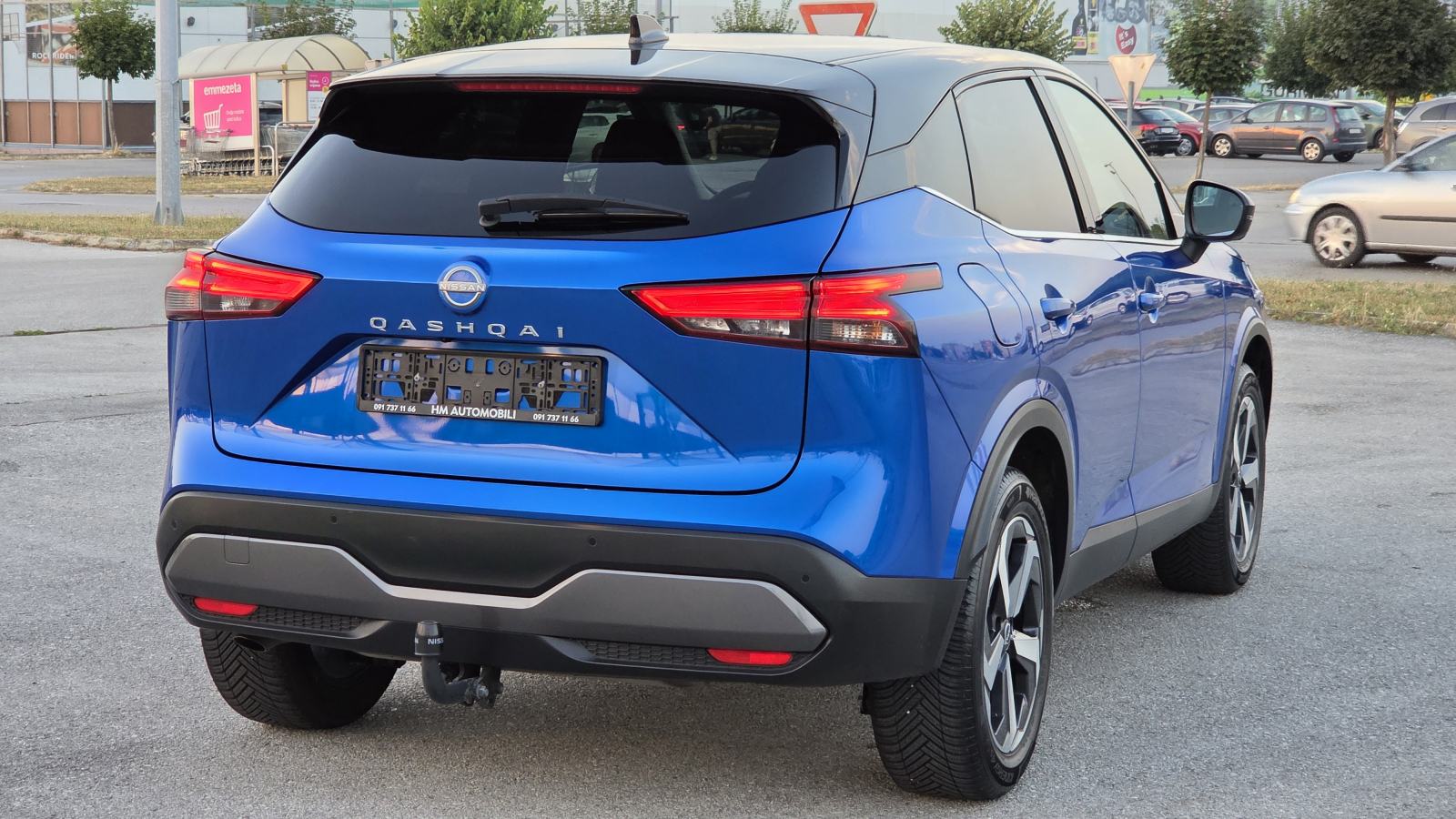 Nissan Qashqai 1.3 HIBRID 57 TKM SERVISNA LED NAVI KAMERA 360 XENON, fotografija 7