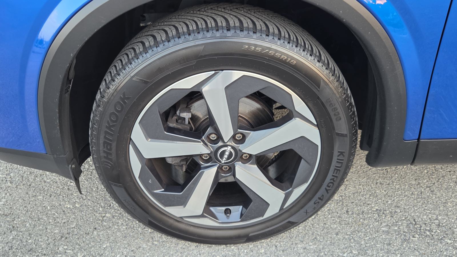 Nissan Qashqai 1.3 HIBRID 57 TKM SERVISNA LED NAVI KAMERA 360 XENON, fotografija 14