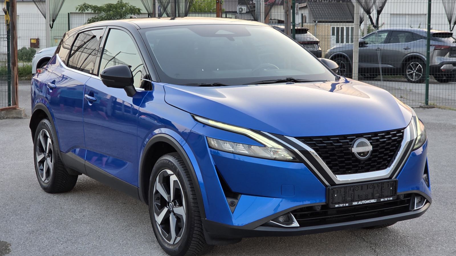 Nissan Qashqai 1.3 HIBRID 57 TKM SERVISNA LED NAVI KAMERA 360 XENON, fotografija 11