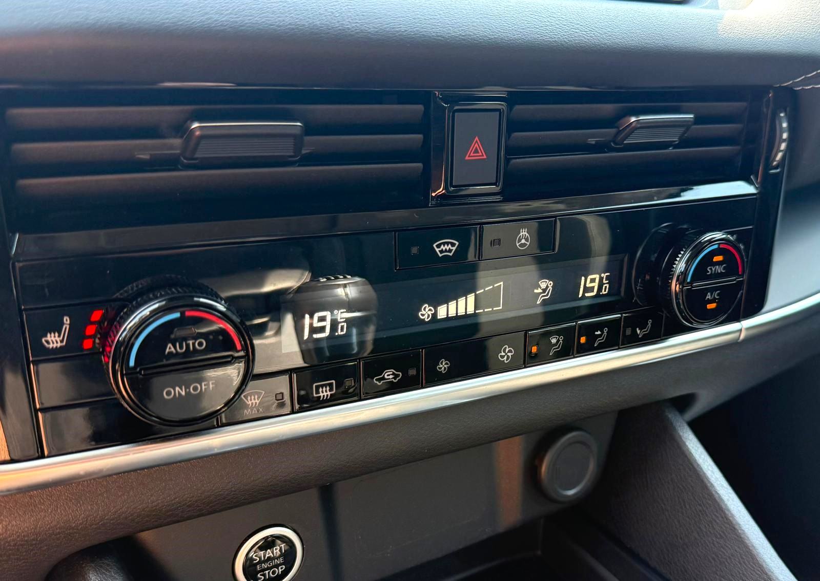 Nissan Qashqai 1.3 ACENTA ⭐️ 5 GODINA TVORNIČKO JAMSTVO ⭐️, fotografija 15