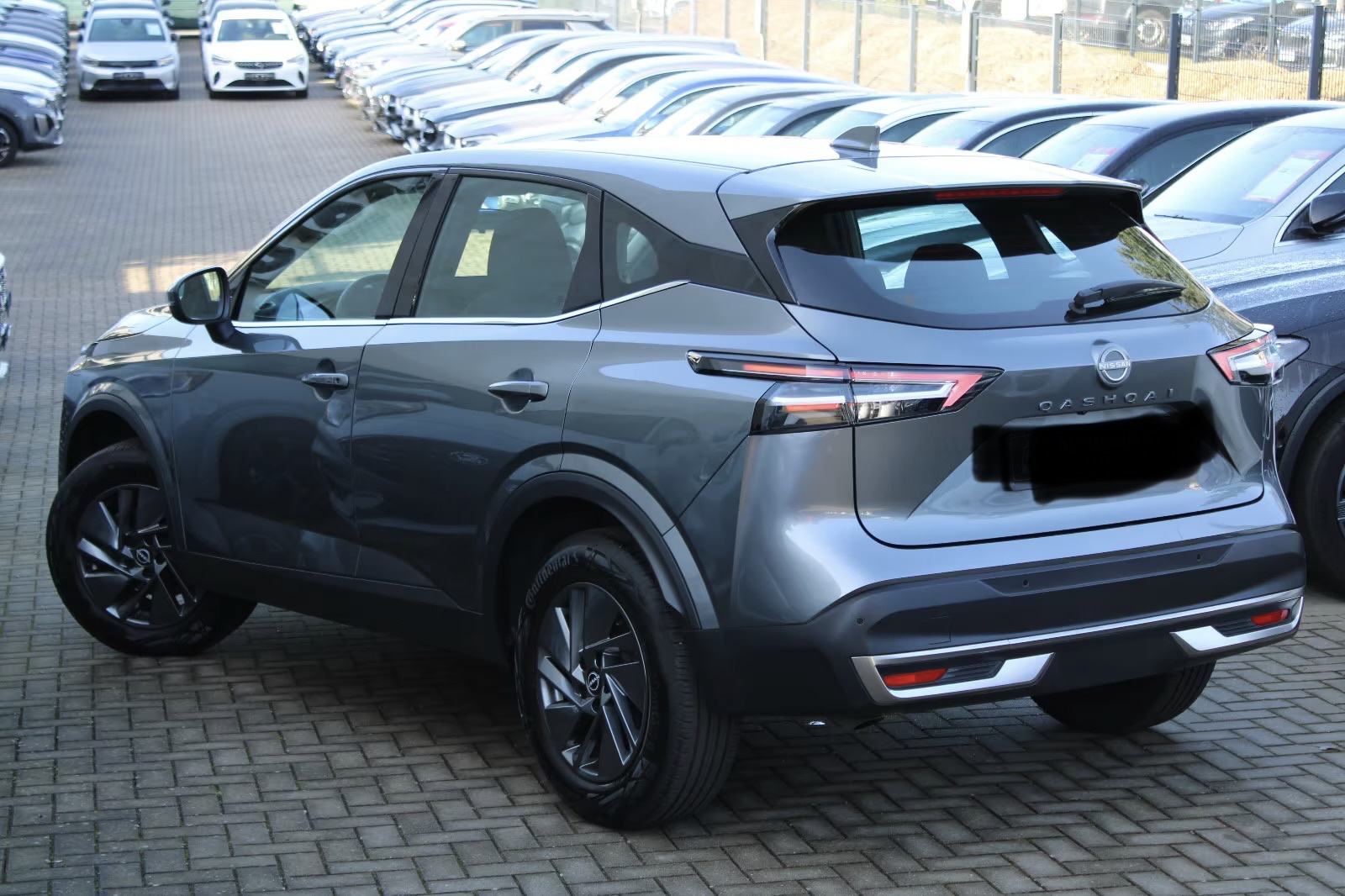 Nissan Qashqai 1.3 automatik, fotografija 4