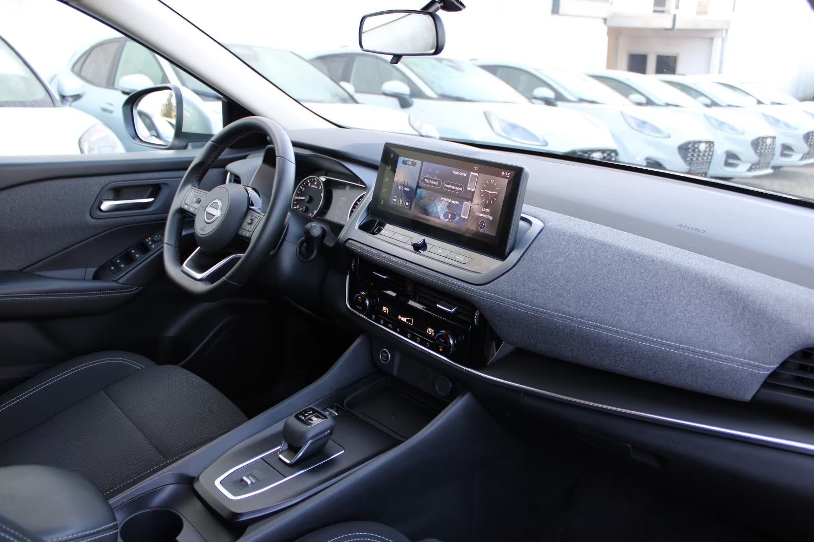 Nissan Qashqai 1.3 automatik, fotografija 12
