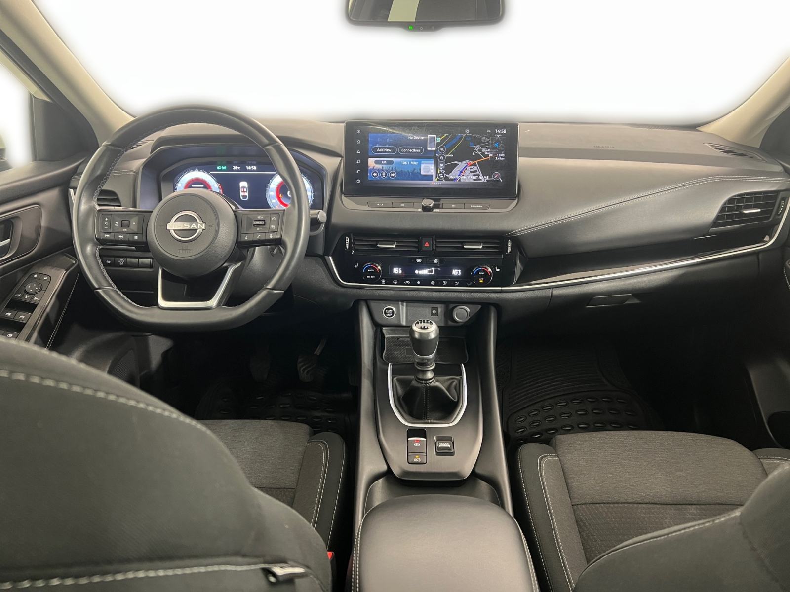 Nissan Qashqai 1.3 DIG 140 N-CONN SUN - 3 godine jamstva, fotografija 19