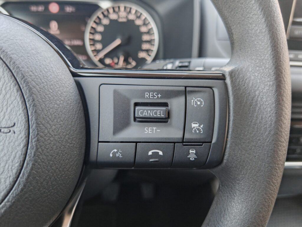 Nissan Qashqai 1,3 DIG-T 140, jamstvo dvije god., već od 234,00€/mj, fotografija 14
