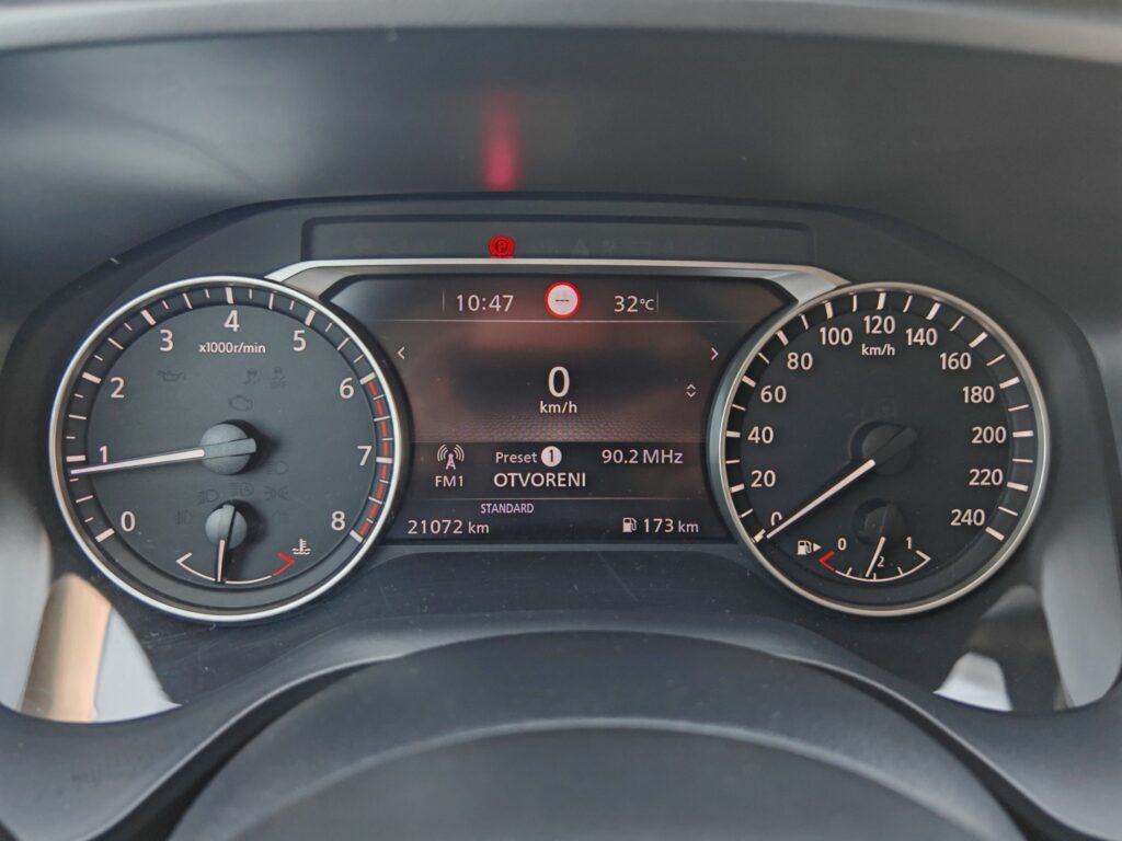 Nissan Qashqai 1,3 DIG-T 140, jamstvo dvije god., već od 234,00€/mj, fotografija 15