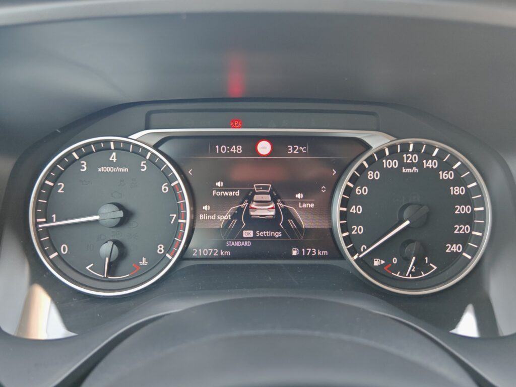 Nissan Qashqai 1,3 DIG-T 140, jamstvo dvije god., već od 234,00€/mj, fotografija 17