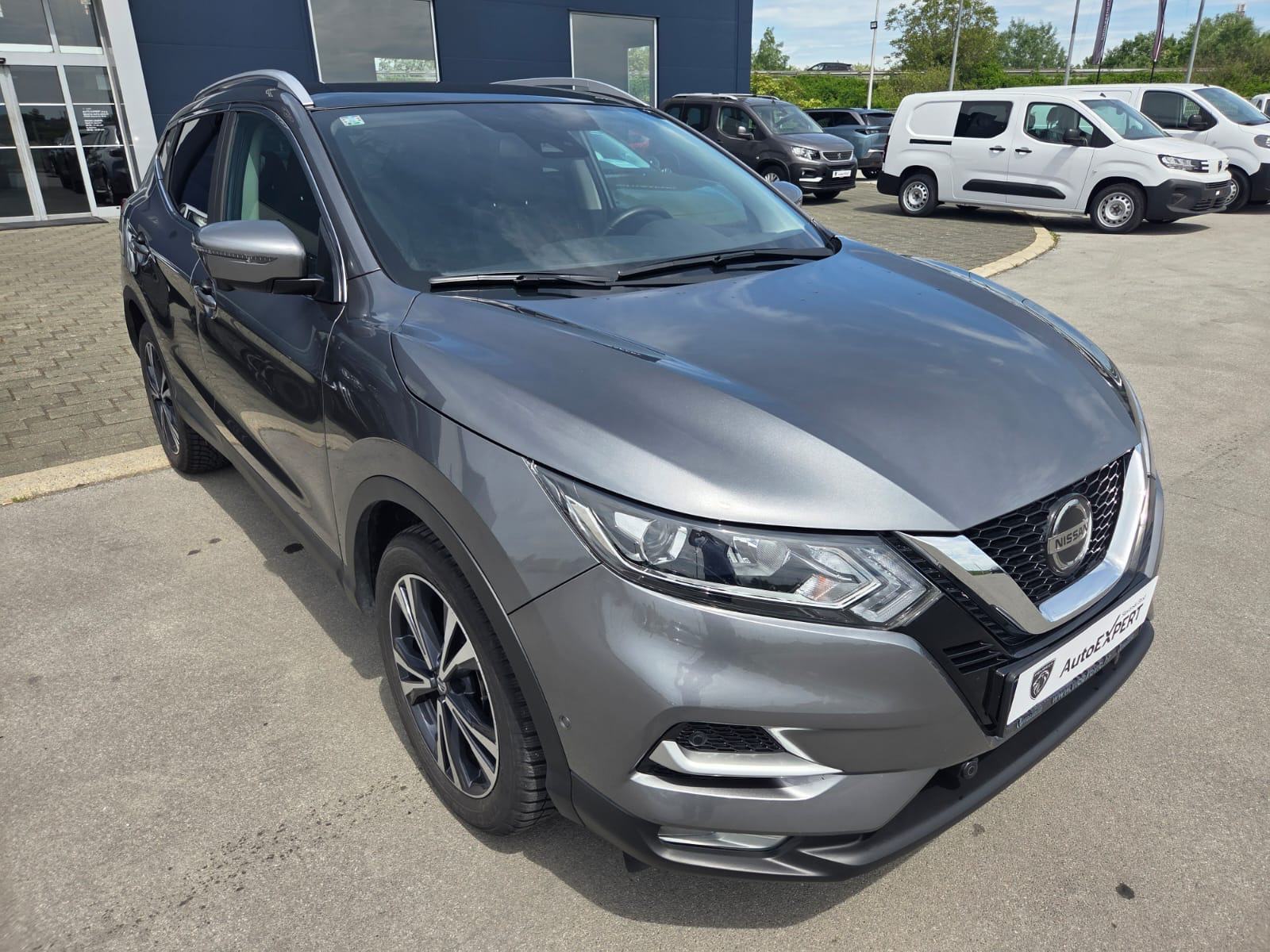 NISSAN QASHQAI 1,3 DIG-T 159 KS, AUTOMATIK, SAMO 22000 KM,PRVI VLASNIK, fotografija 2