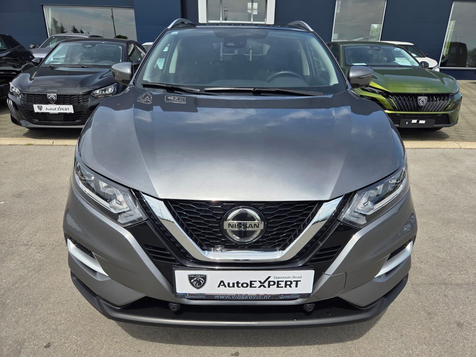 NISSAN QASHQAI 1,3 DIG-T 159 KS, AUTOMATIK, SAMO 22000 KM,PRVI VLASNIK, fotografija 3